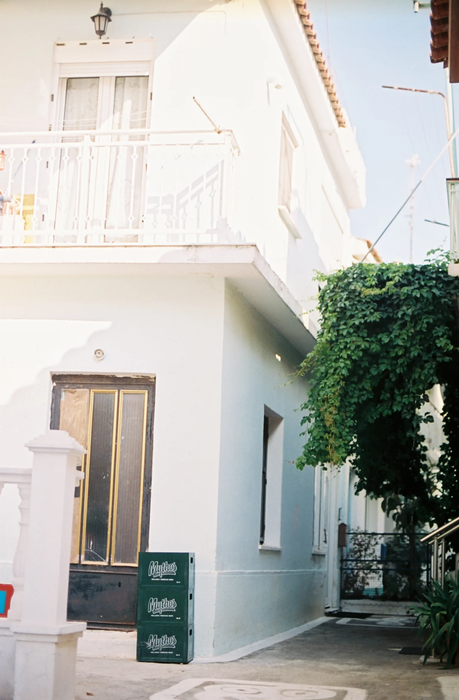 SAMOS 35mm FILM-200.jpg
