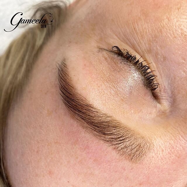 ↠ Fresh brow Friday! 🙌🏼
.
↠ We love a good brow wax and tint! 🥰
.
↠ At Gameela Skin we believe each person has a unique eyebrow shape and we take great pride in making sure we keep your eyebrows as natural as possible while making sure we help fin