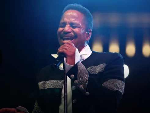 Jacksons overcome technical woes to sparkle at Detroit Music Weekend