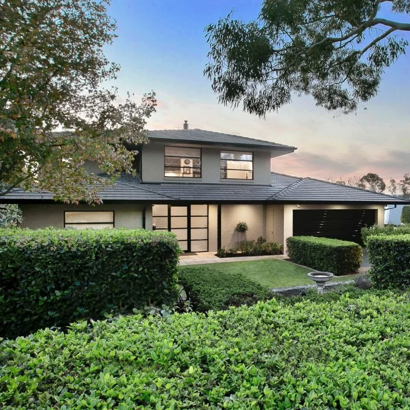 Hughes house combines class and style in quiet cul-de-sac