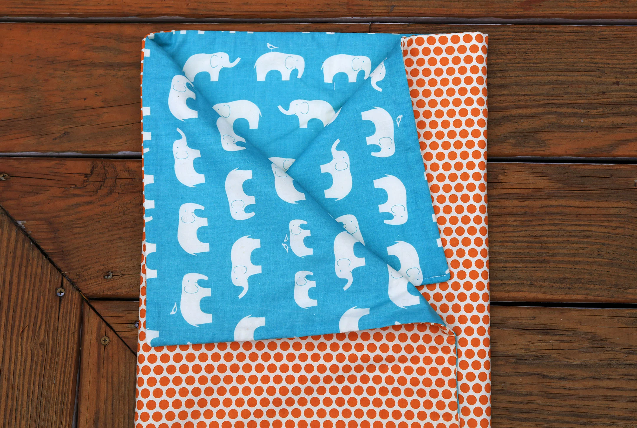 blueelephants_blanket3.jpg