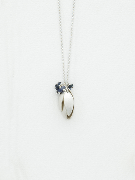 Silver Nestling Pendant.jpg