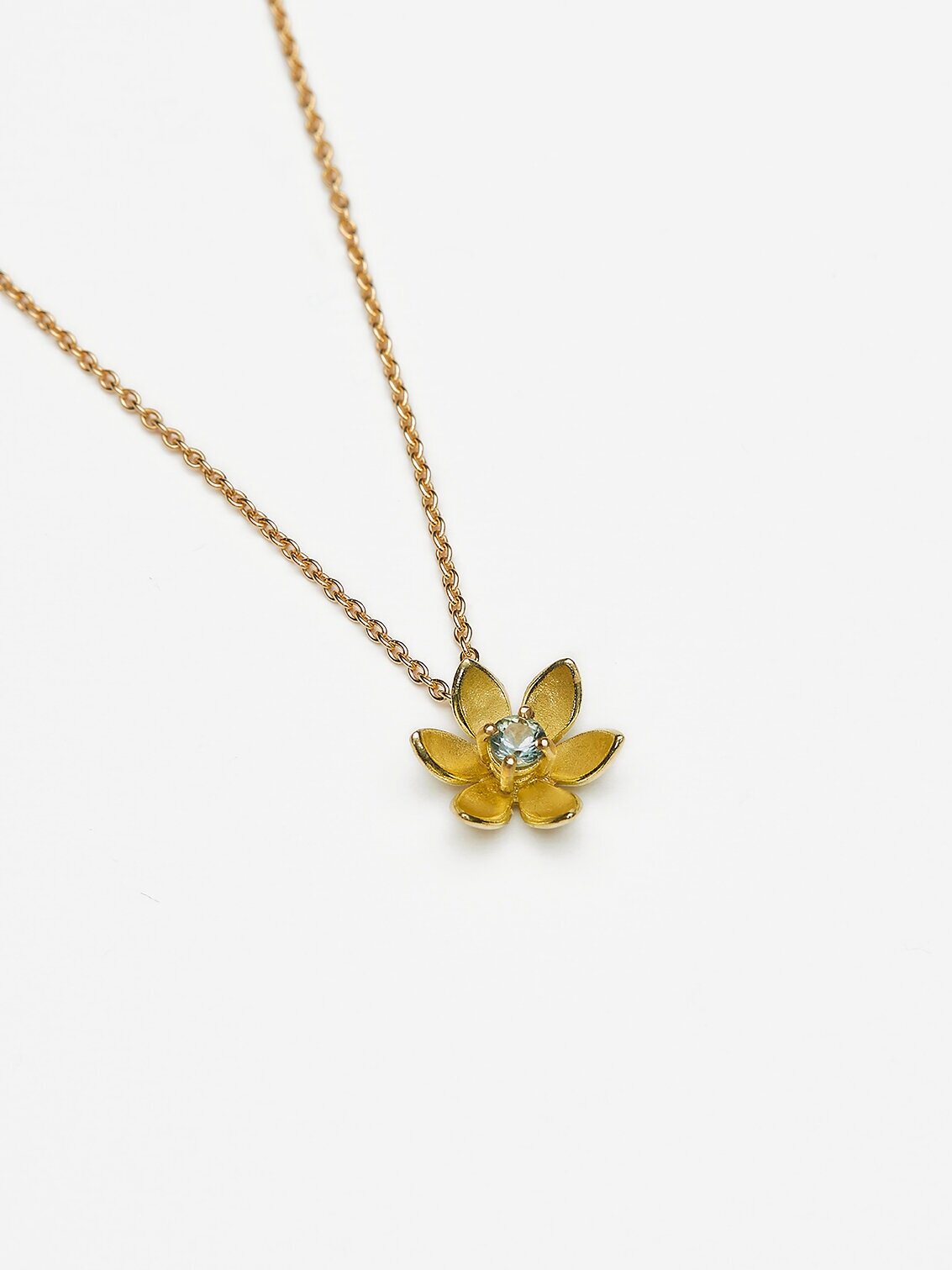 Buy Gold Toned Welsh Daffodil Flower Pendant Necklace Online in India - Etsy
