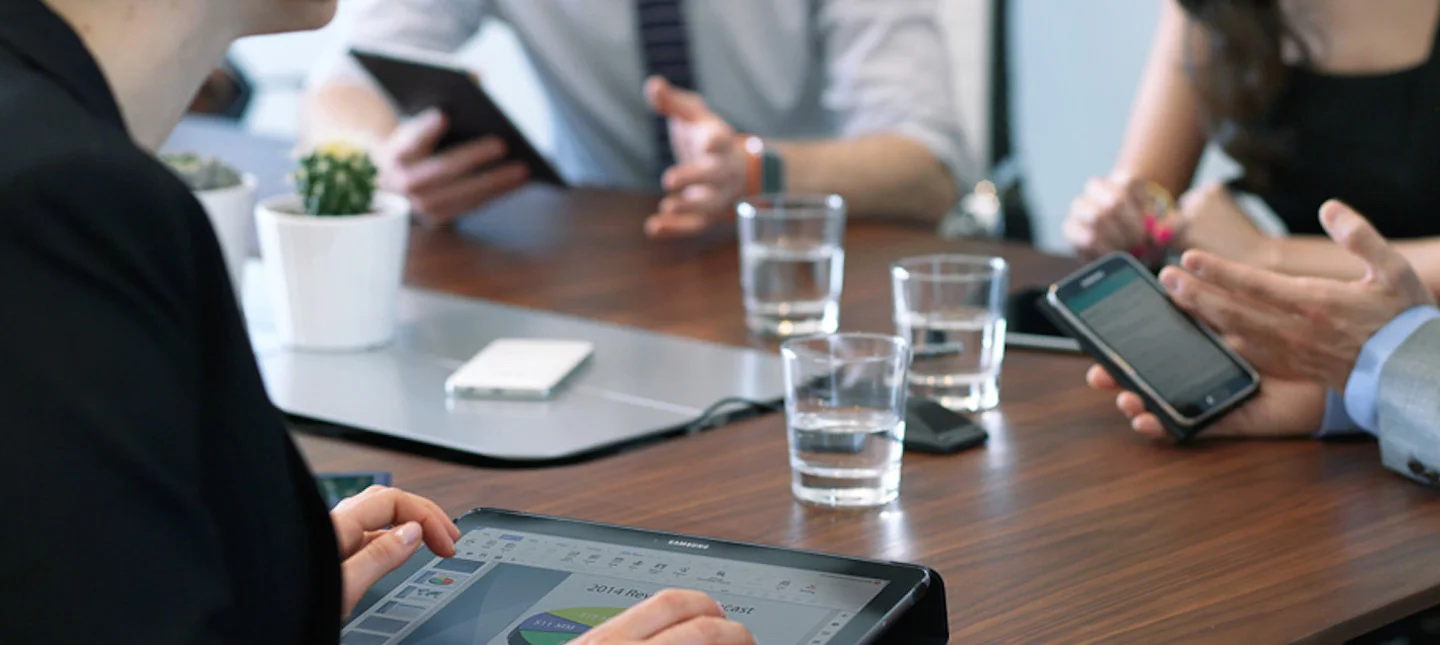 How can we instill trust between Samsung and its potential partners?