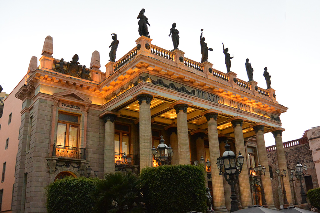 Teatro-Juarez.jpg