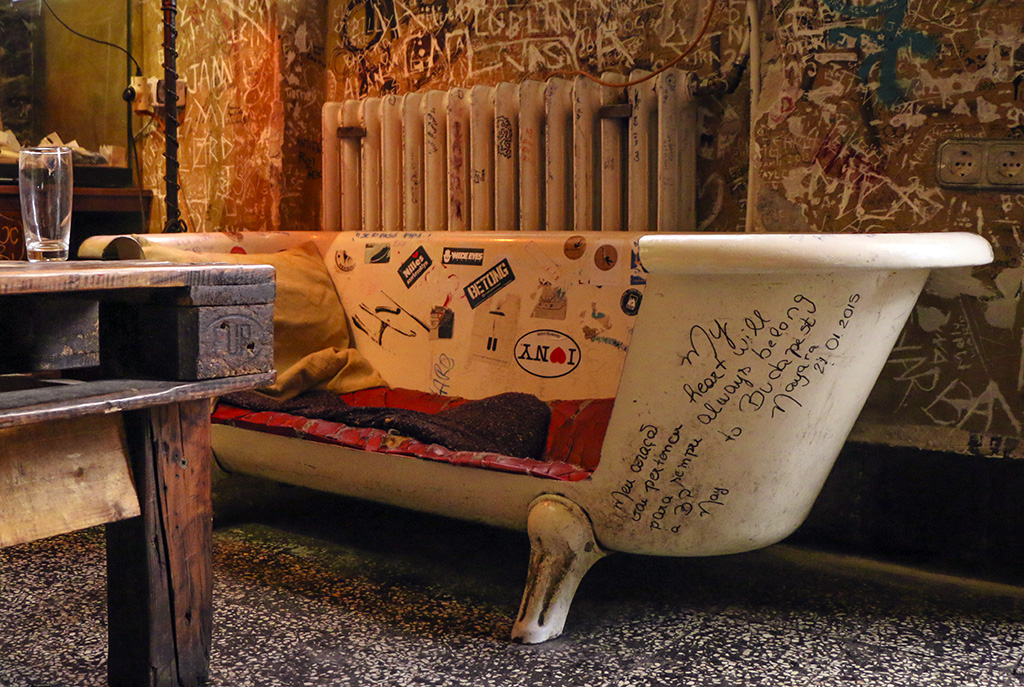 Best Budapest Ruin Pubs