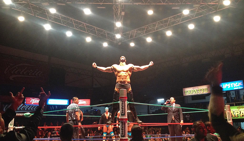 So You Wanna Watch Lucha Libre in Guadalajara? Feather and the Wind