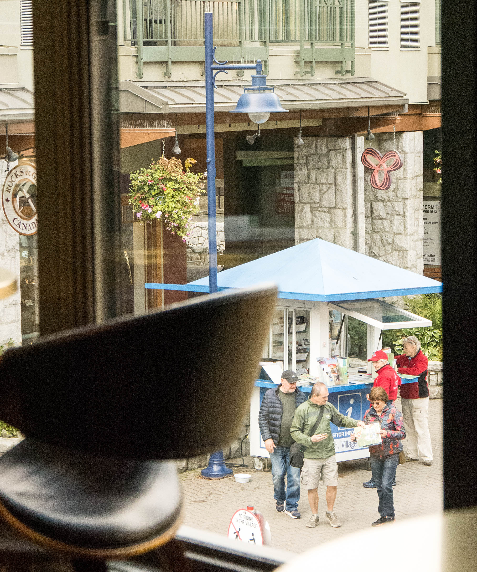 Whistler Village Capsule Hotel - Pangea Pod