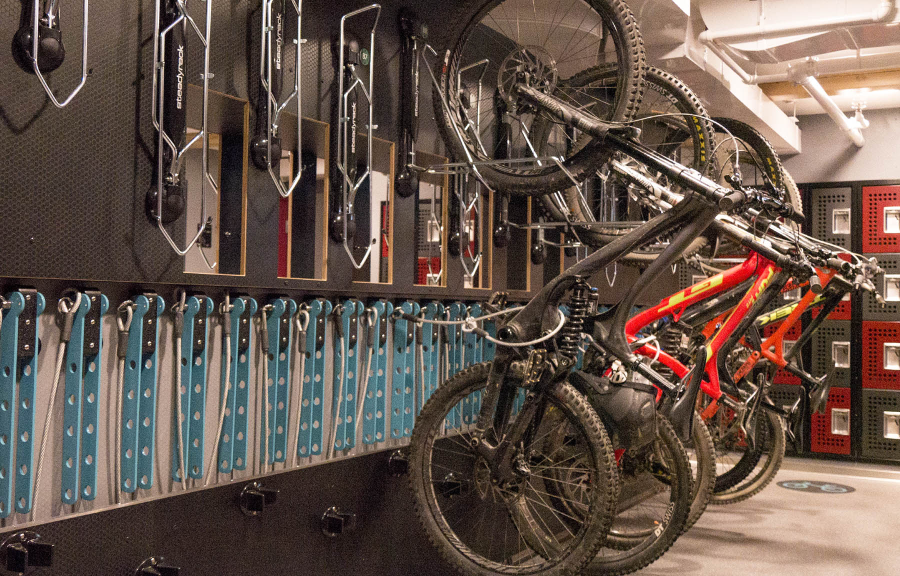 Whistler Capsule Hotel - Pangea Pod