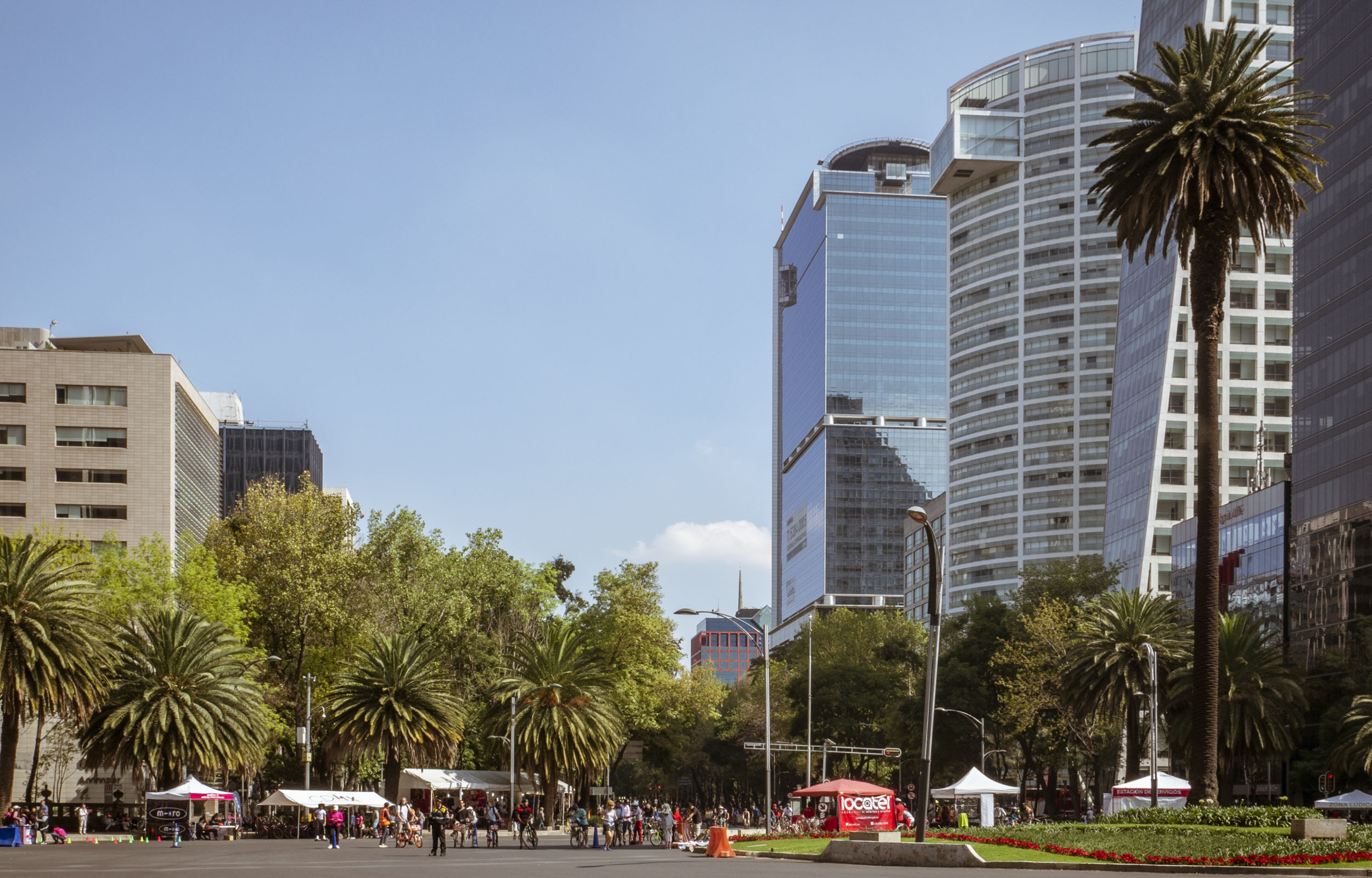 Mexico City Sunday Bike Ride - Paseo de la Reforma