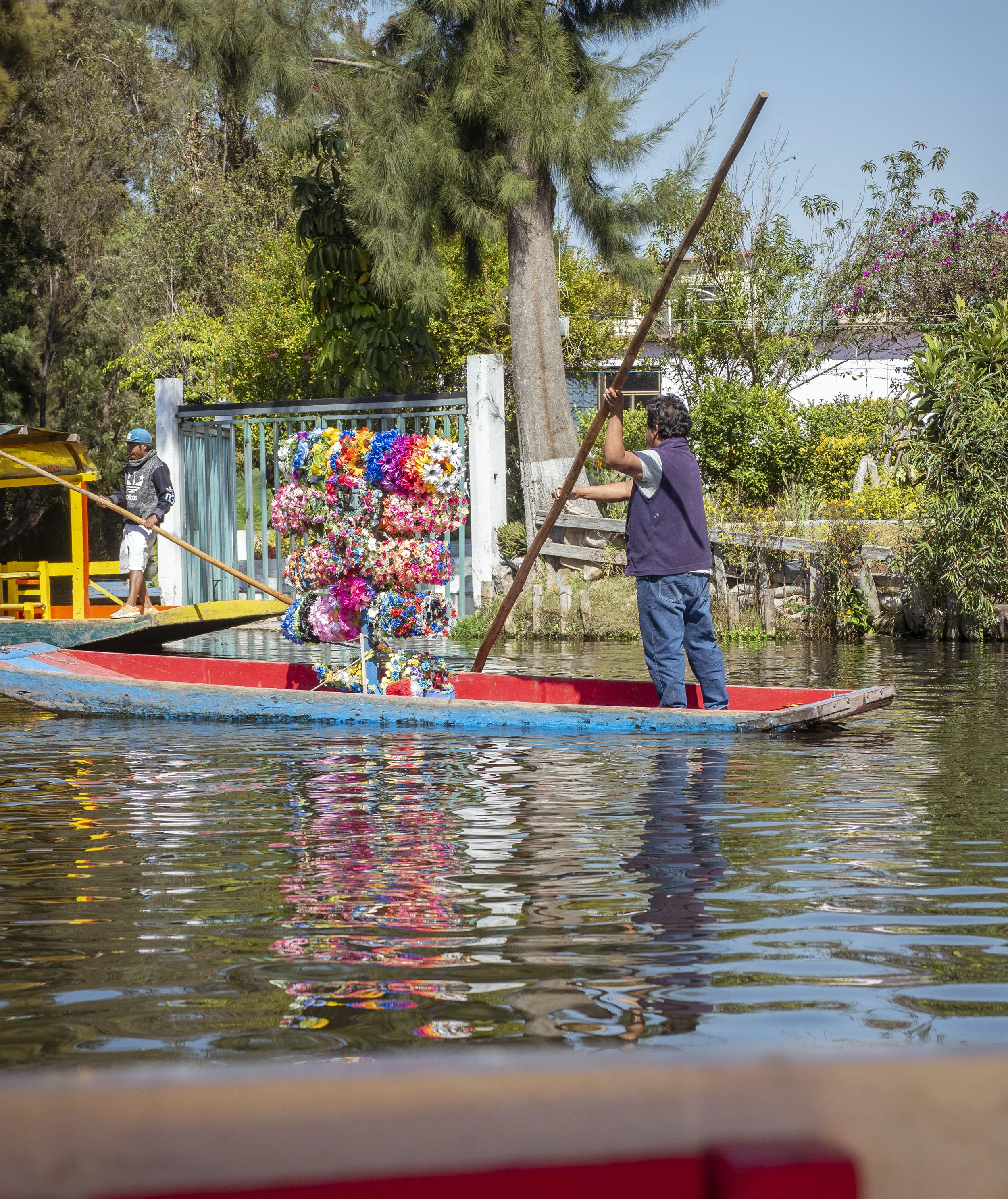 Helpful Tips for Visiting Xochimilco, Mexico Without a Tour Feather
