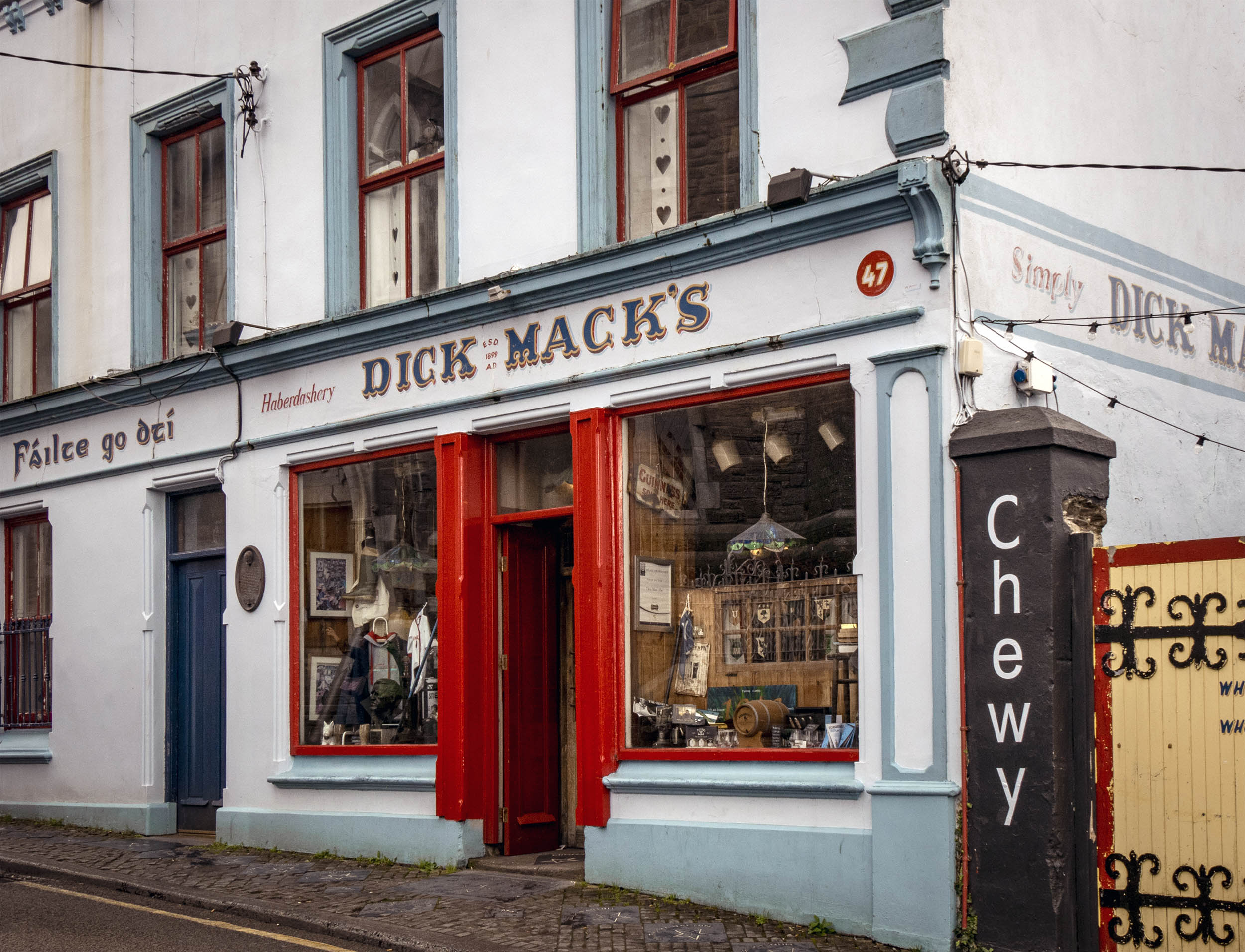 Top Pubs in Dingle, Ireland