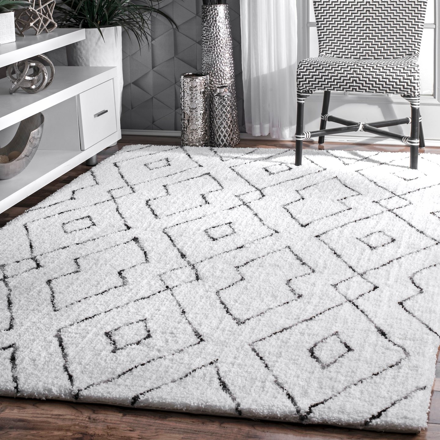 white and grey diamond boho rug