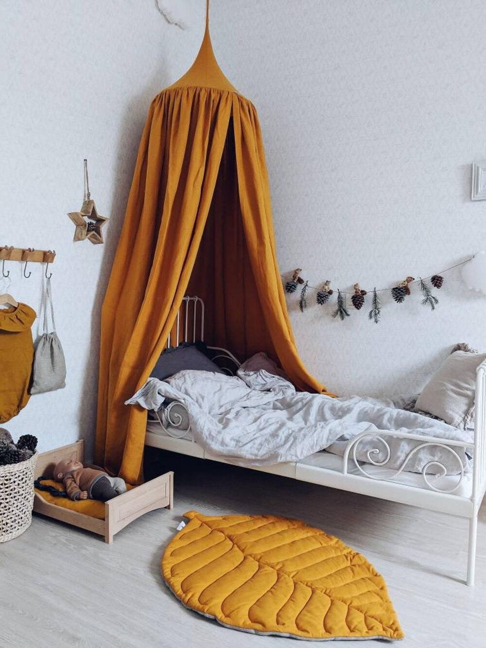 mustard bed canopy