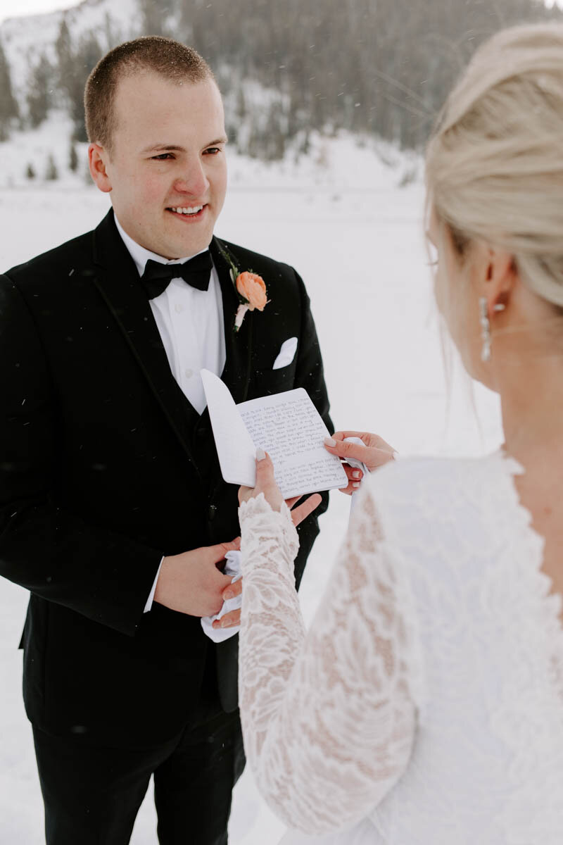 Emotional First Look at Sapphire Point in Breckendridge Colorado with Wedding Photographer Diana Coulter-17.jpg