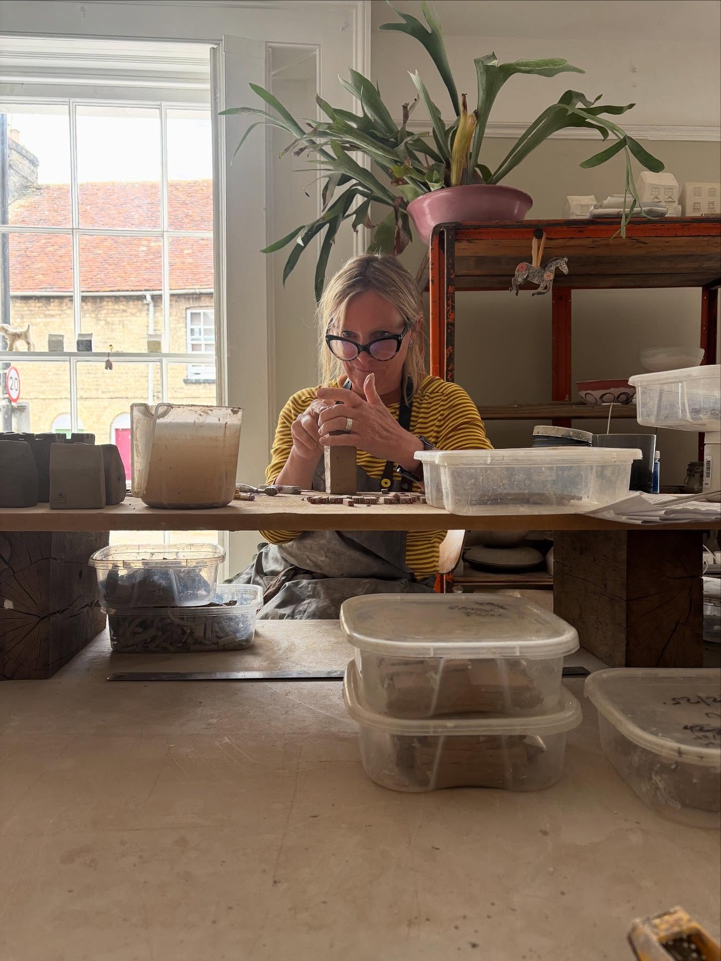 Me in my studio making houses. Now. 

📷 by Matt

#amandabanhamceramics #clay #makingthings #housebuilding #ceramicartist #ceramicart #studiolife #saffronwalden #fridaystudio #momentsofmine #apotterslife #essexgirl #thisis53