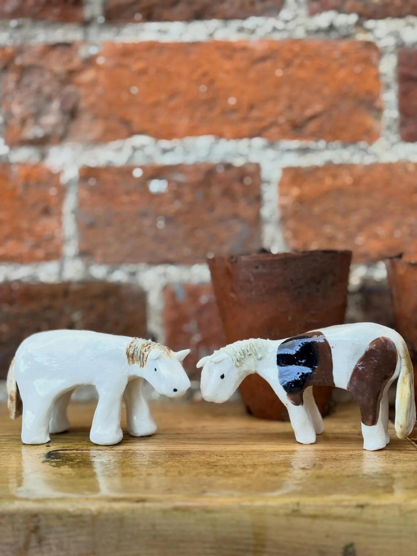 I am so excited about listing the little ponies. Each one definitely has its own personality. 

Talking of personalities have you watched Handcuffed- last man standing hosted by @mewossy We, me, Anna and Henry have just watched the final having devou