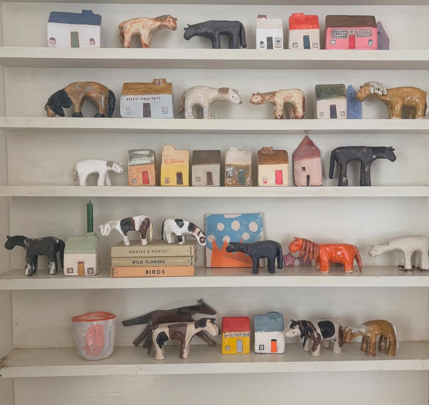 All the pretty things lining up to go on sale next Thursday at 7pm UK time. 

Smokey Houses, ponies, houses with chimneys for candles, houses with words, houses without. 

I have had a great day, having my haircut, recycling clay, glazing, loading tw