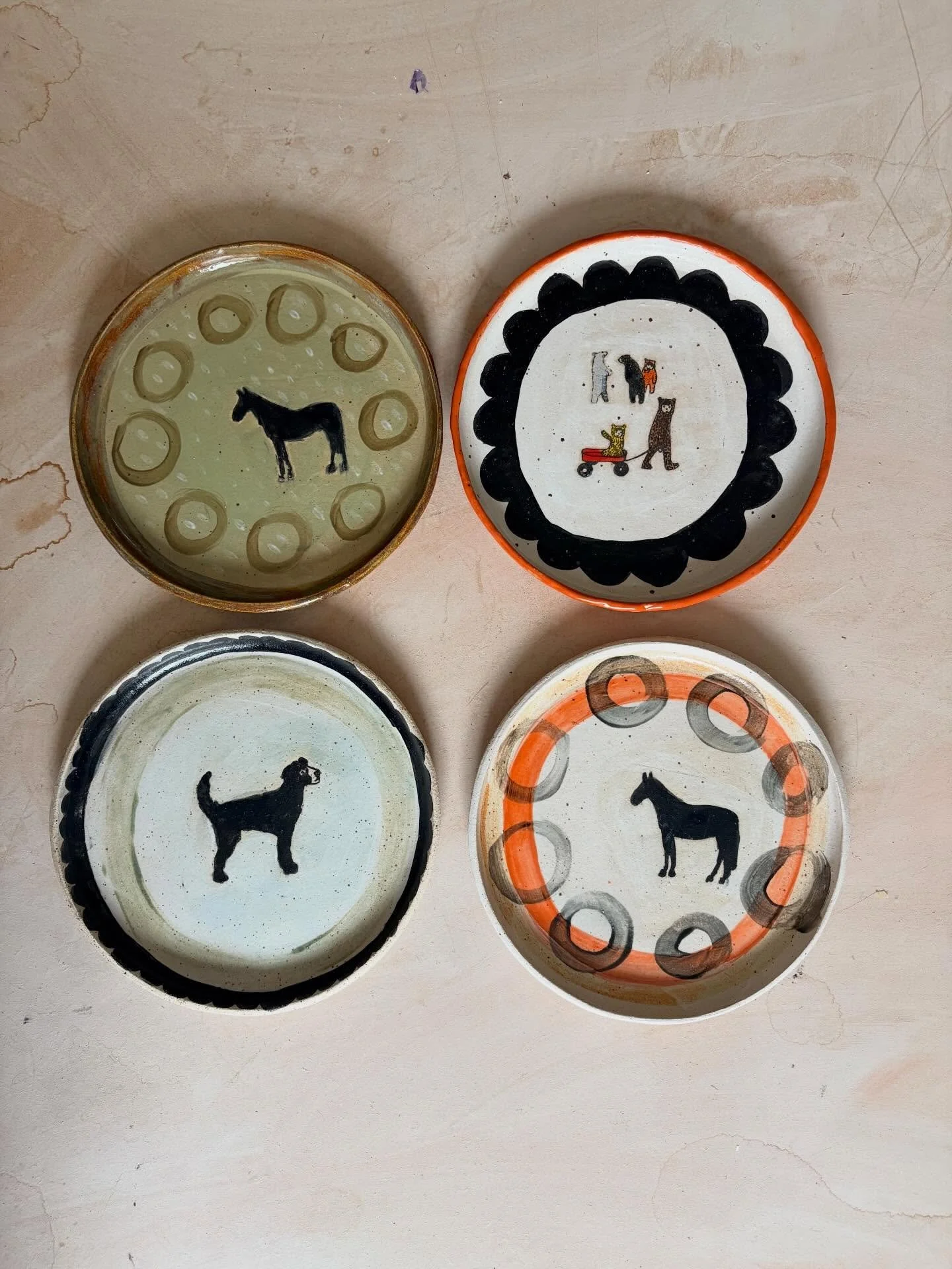 Early bird catches the worm. 

Us Banhams do like to wring every minute out of every day and are all tucked up by 9.30pm. 

Matt is away on a coaching course which started at 5.30 this morning and Anna decided she was going to ride before work so I t