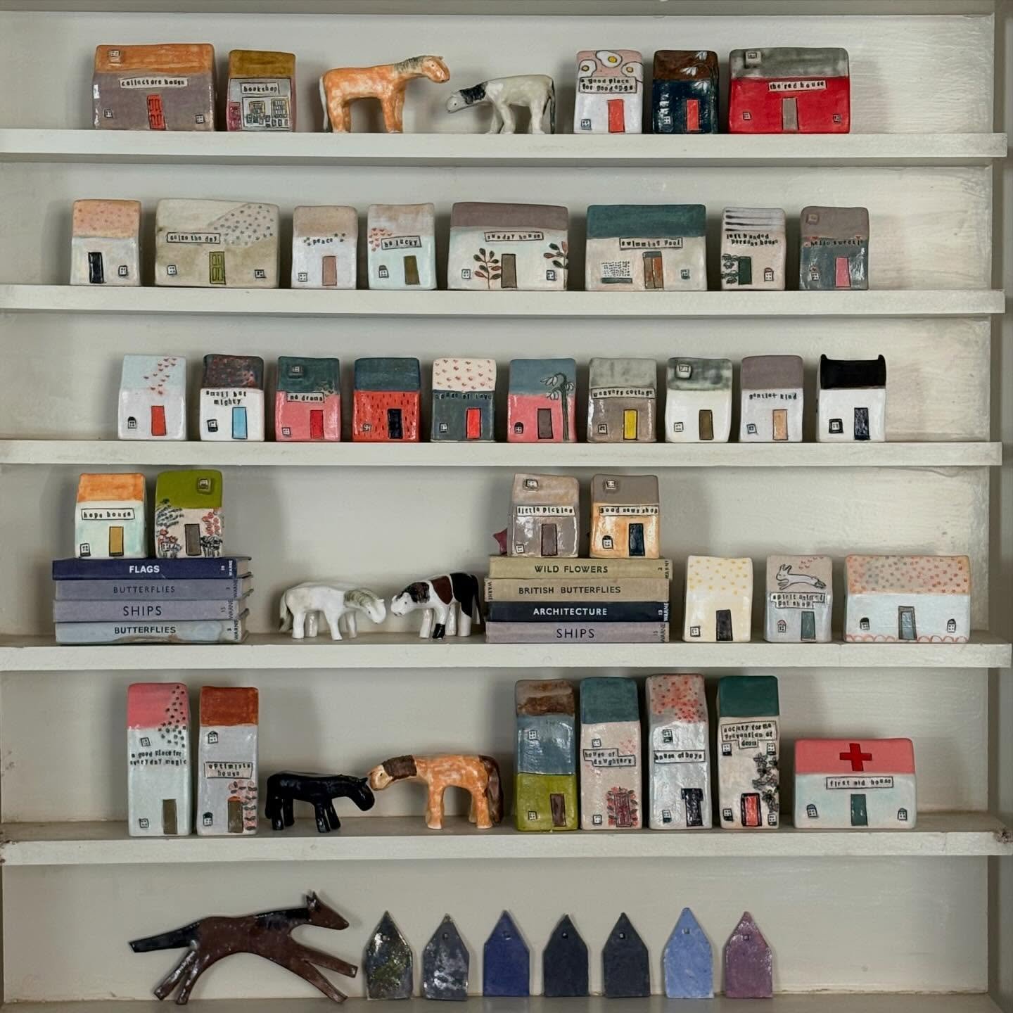 The villagers are all out cleaning their windows and sweeping their paths in anticipation of this evening&rsquo;s sale. Hope you can see your forever home ( or horse ) 

Preview is open to view now and the shop opens at 7pm. 

#amandabanhamceramics #