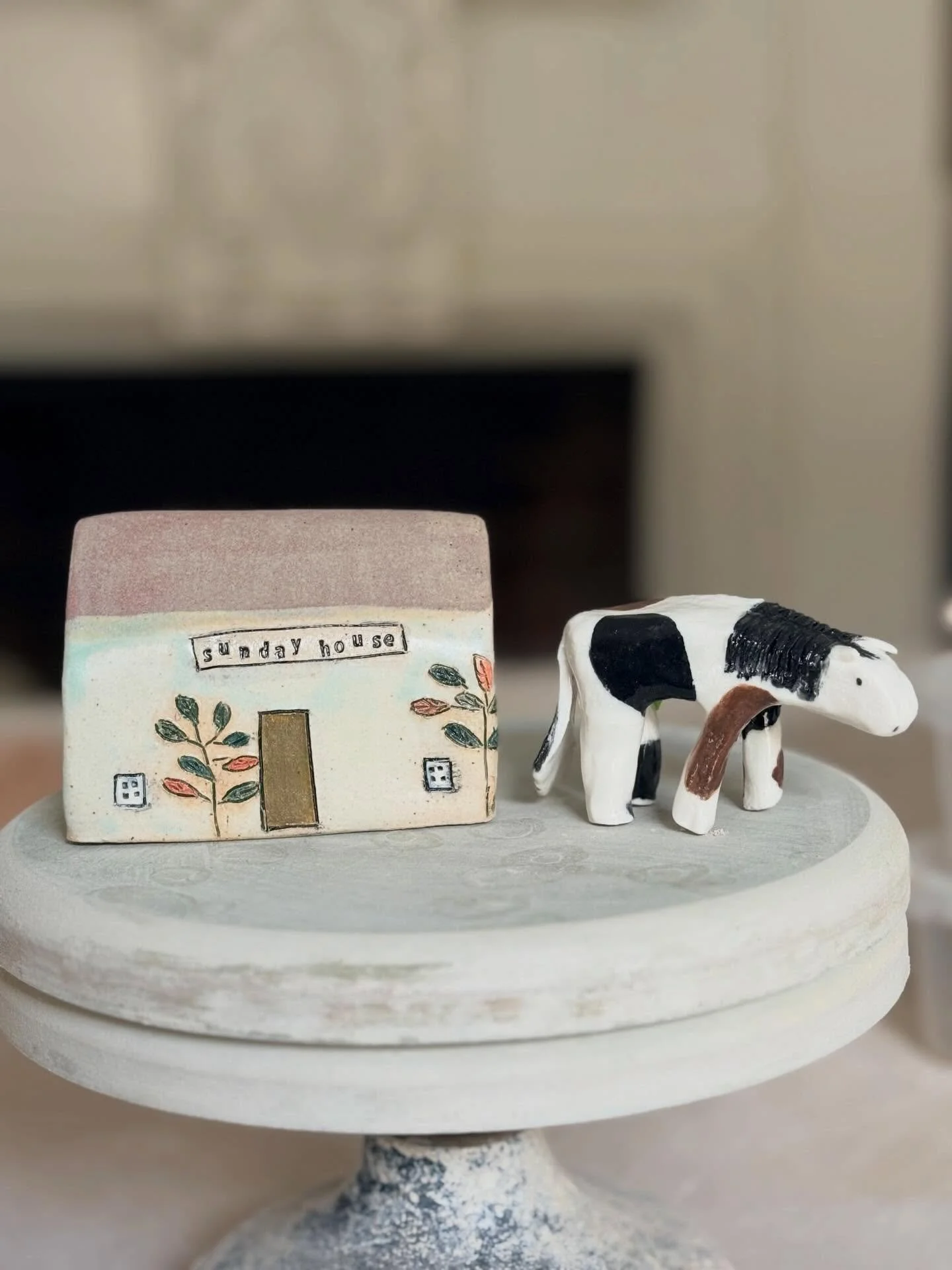 And there there were two. 

These are the two pieces still for sale in my online shop. How fitting that the house is The Sunday House. 

I am not sure what small Skewbald ponies have to do with Sundays but I am sure there is one. 

Anyway should anyo