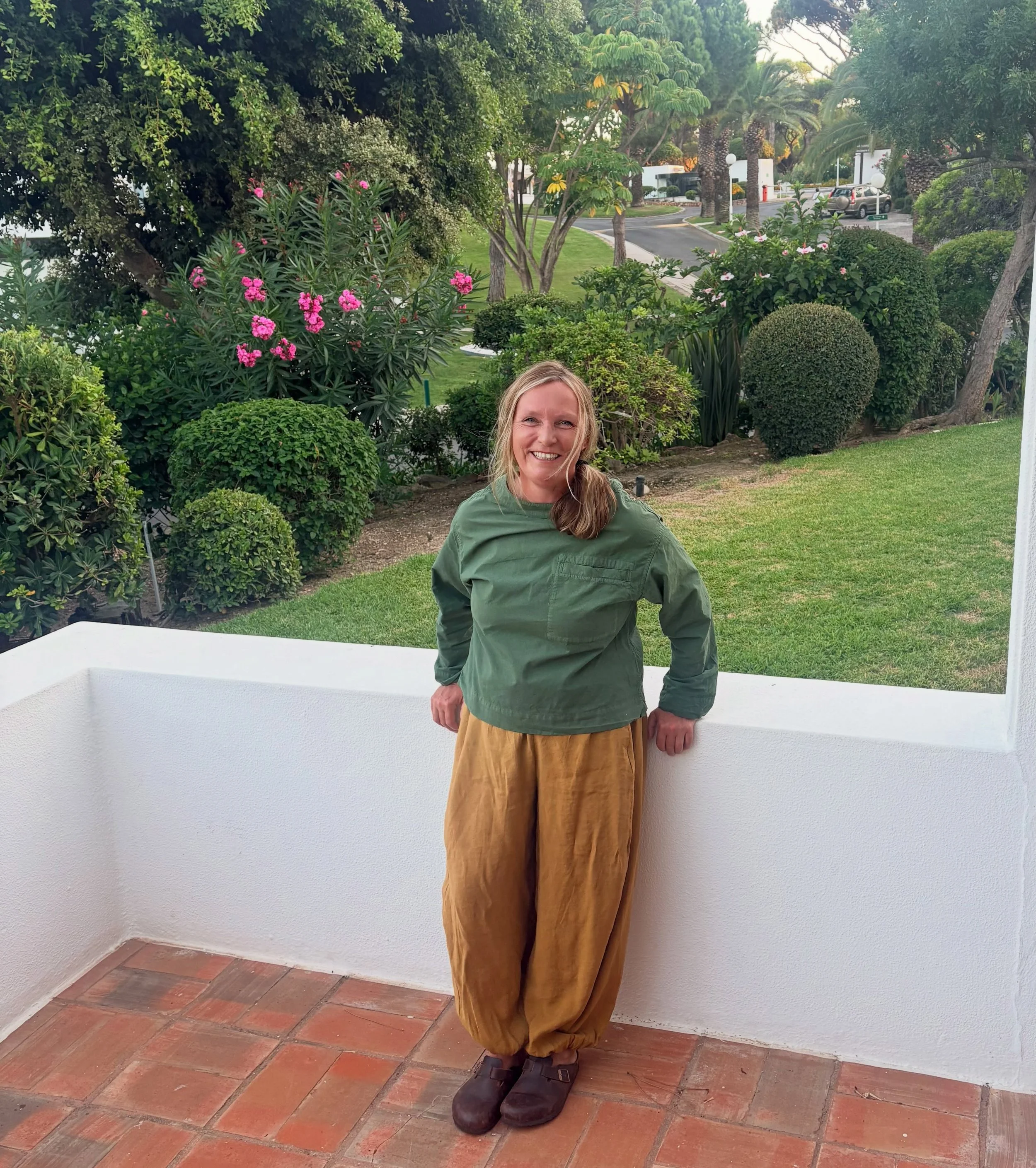 All play and no work means you can have another &ldquo;fashion&rdquo;  photo of me standing in the same spot I have stood in on and off for 40 years to be photographed on family holidays.  Being on holiday with teenagers means nobody wants to be in a