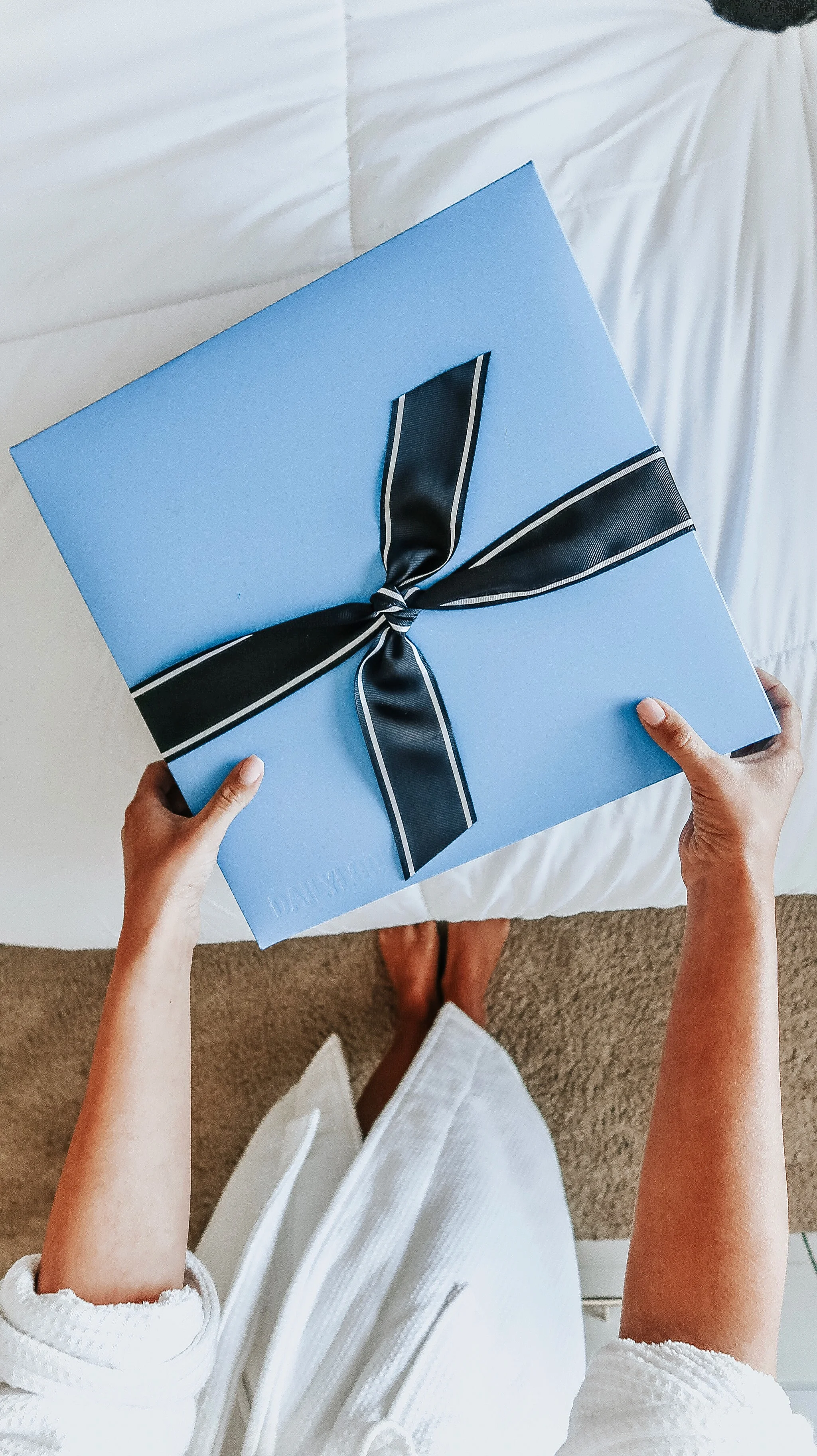 DailyLook Review - A Fashion Secret For Busy Moms 