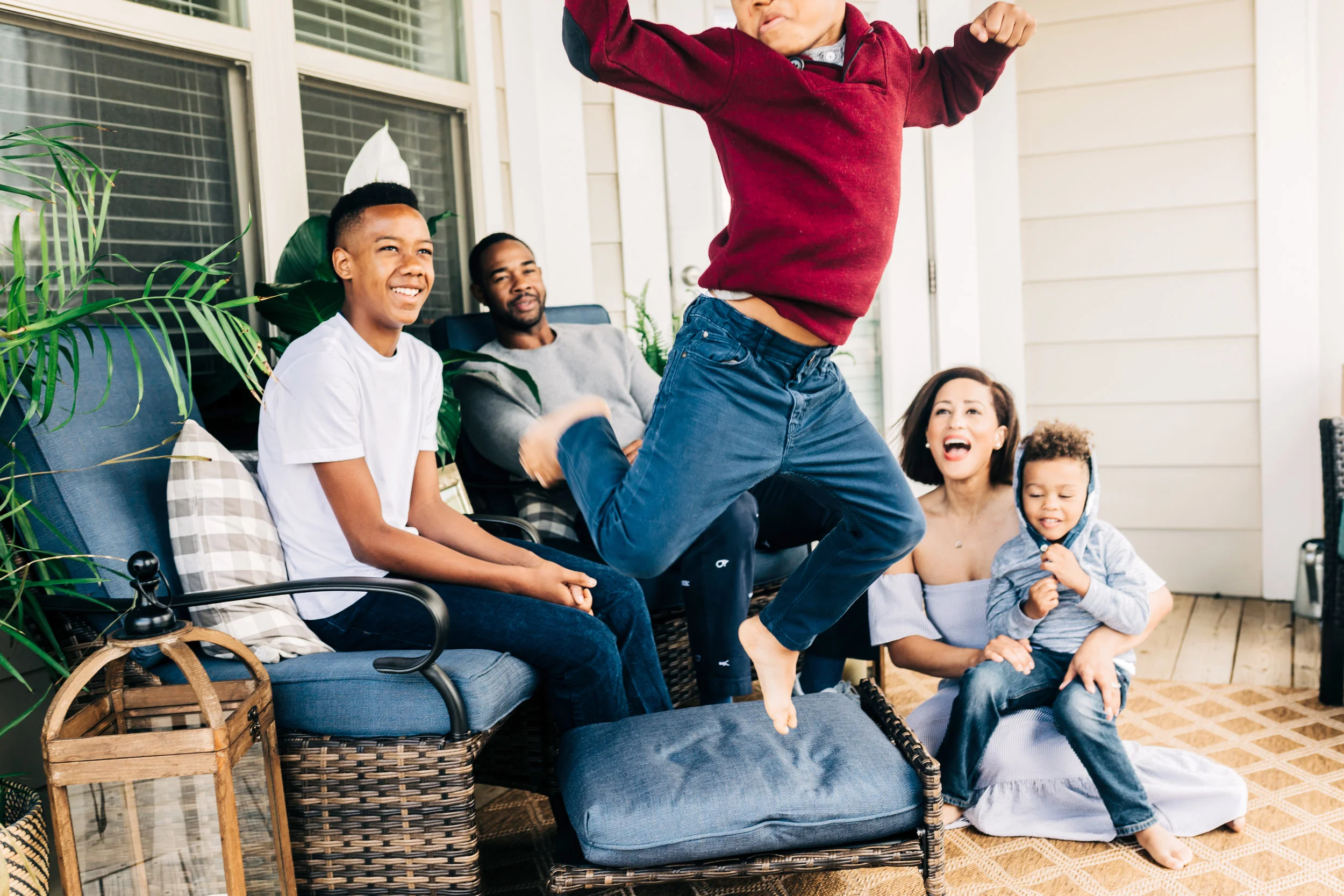 5 Tips for a Cozy Outdoor Living Space