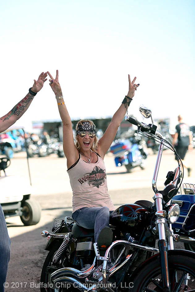 WOMEN-AND-WHEELS-BIKE-SHOW-2.jpg