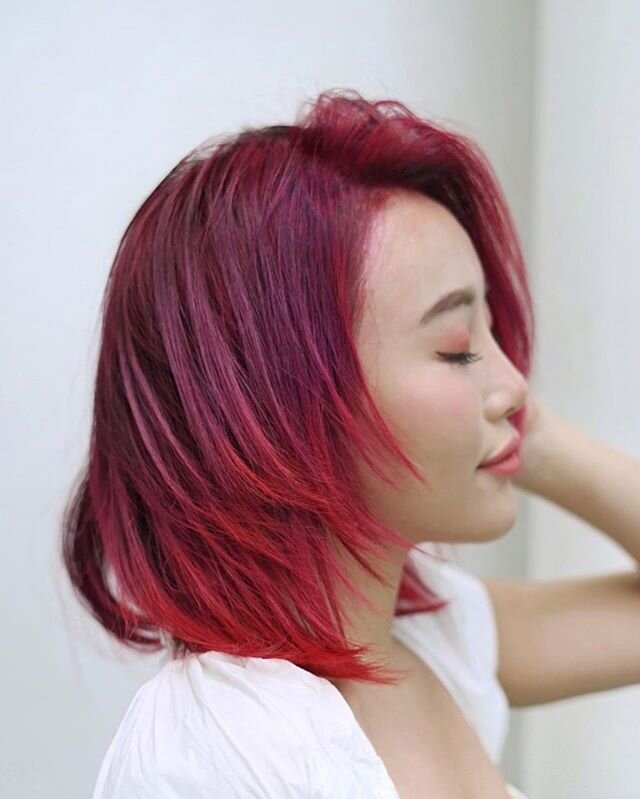 A great hairstyle gives you superpowers! Rouge for @janineintansari!💜❤️ hair by our stylist @reyhairstylist &mdash;&mdash;-
#rouge #rougehair #redhair #purplehair #pinkhair #hairtrends2020 #shorthairdontcare #shorthairstyle #shorthaircuts #olaplex #