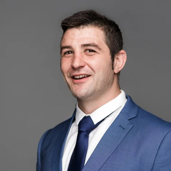 Peter Montagna LLB, BA Associate PH: 09 622 2222 peterm@doglaw.co.nz