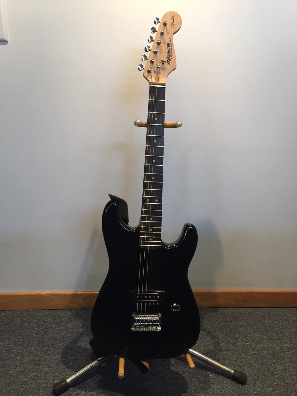 Used MINI Fender Starcaster    $99+tax
