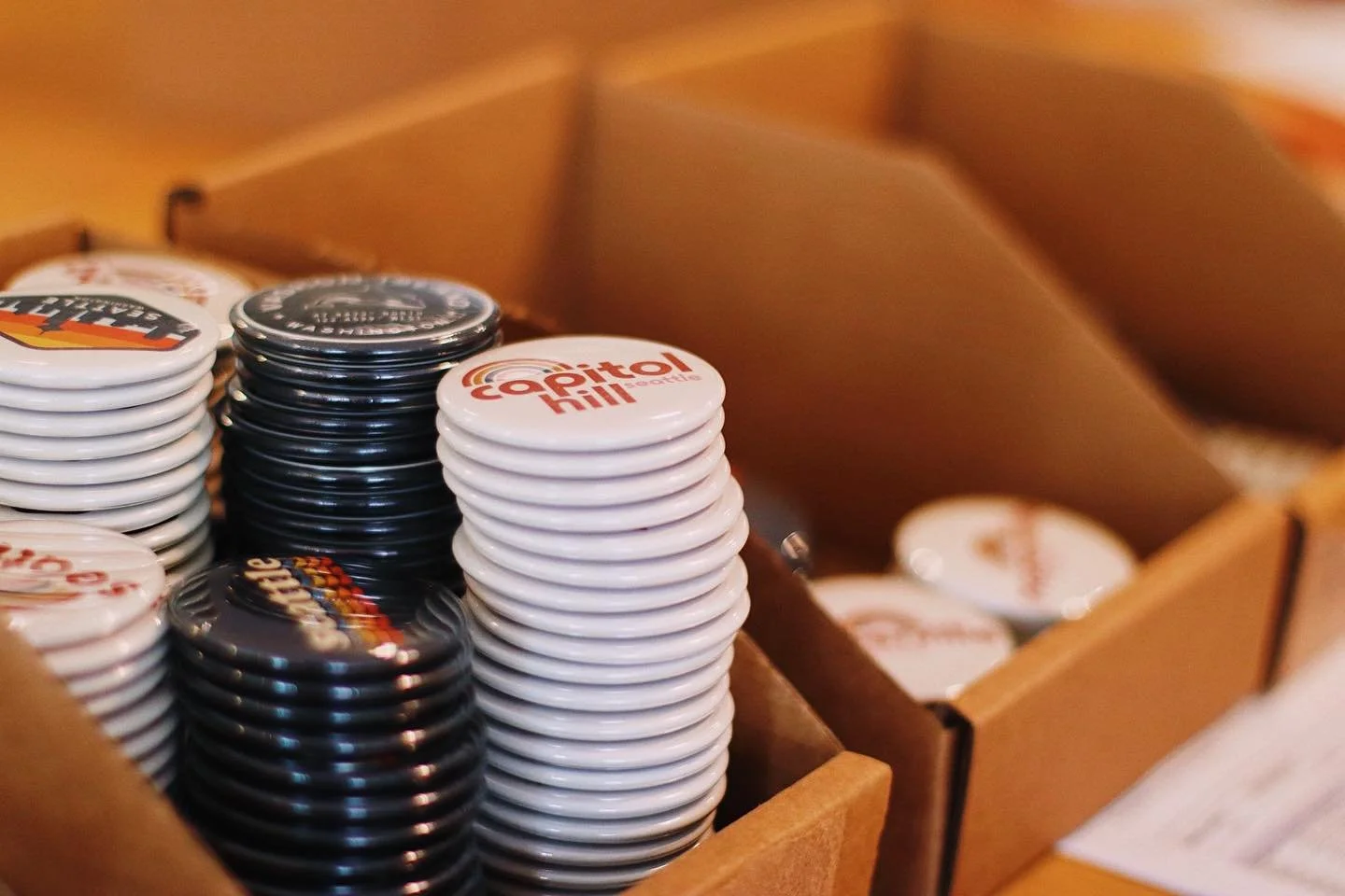 One of the coolest parts of our job?  Getting to help create gear for folks from coast to coast with our sister store @acmelocal! 

Give us a call or send us an email today to see how to get started.

#custommerch #merch #customgear #customswag #cust