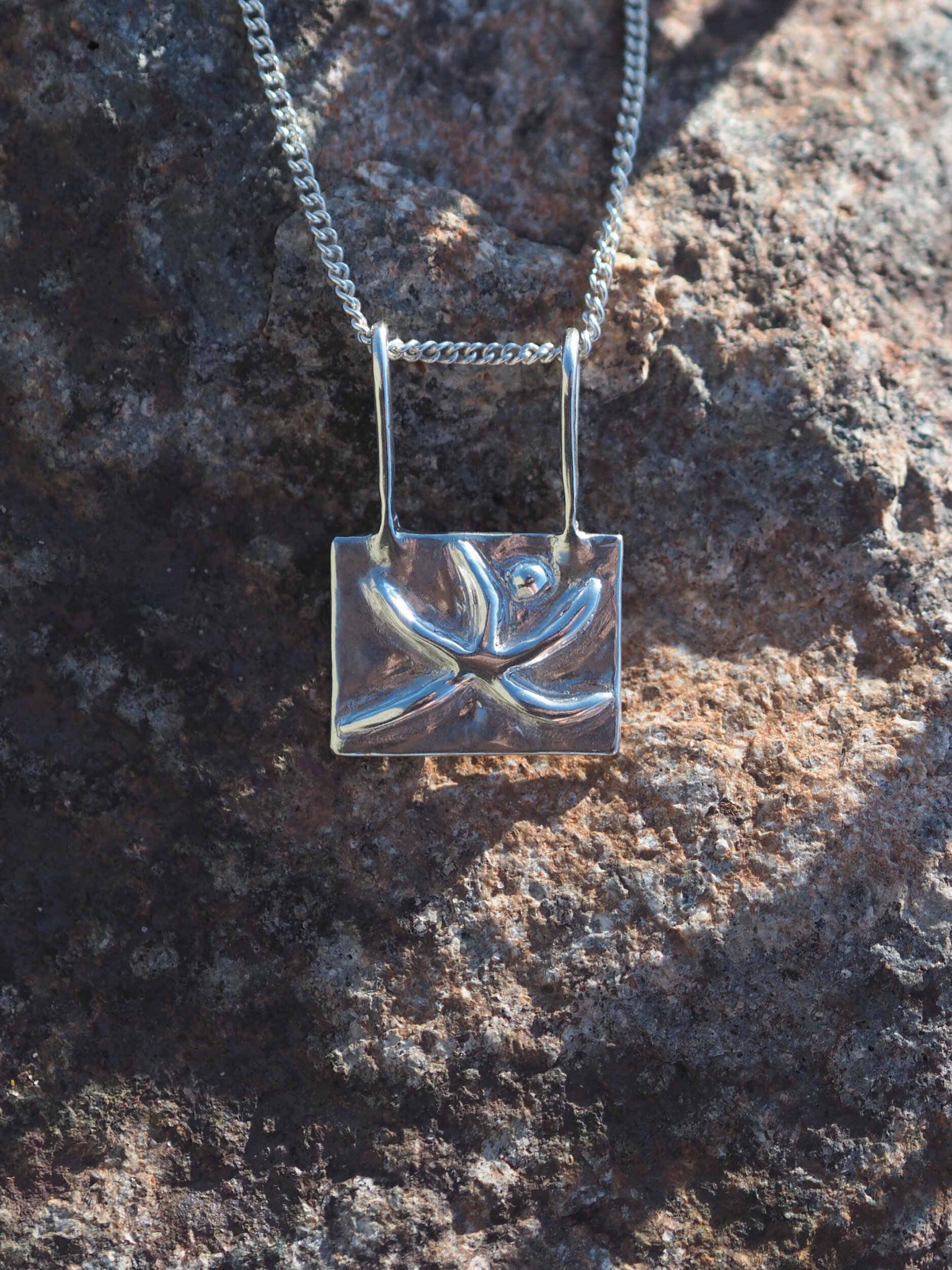 0805E9AC-EFCE-42AE-BC96-C98562FD50D3