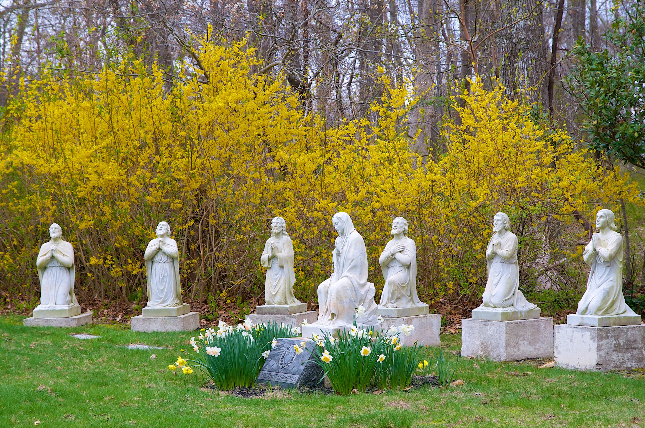 OLOI cemetery.jpg