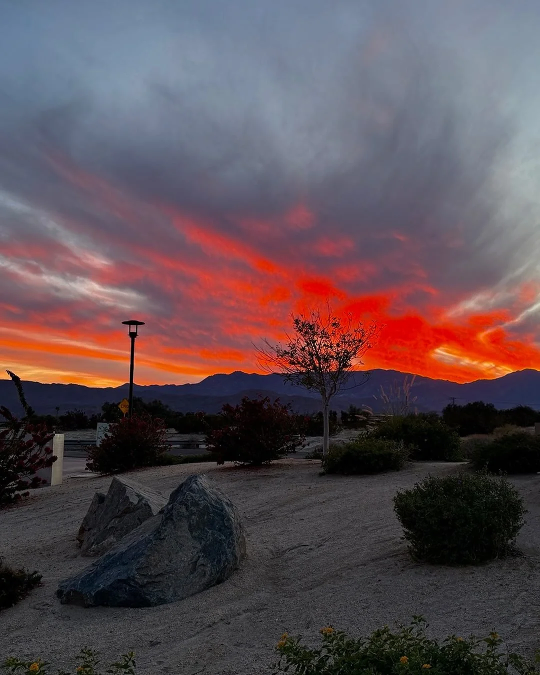 Beautiful sunset tonight while out walking the dog! @mission.hills.country.club #emgtravelgirl