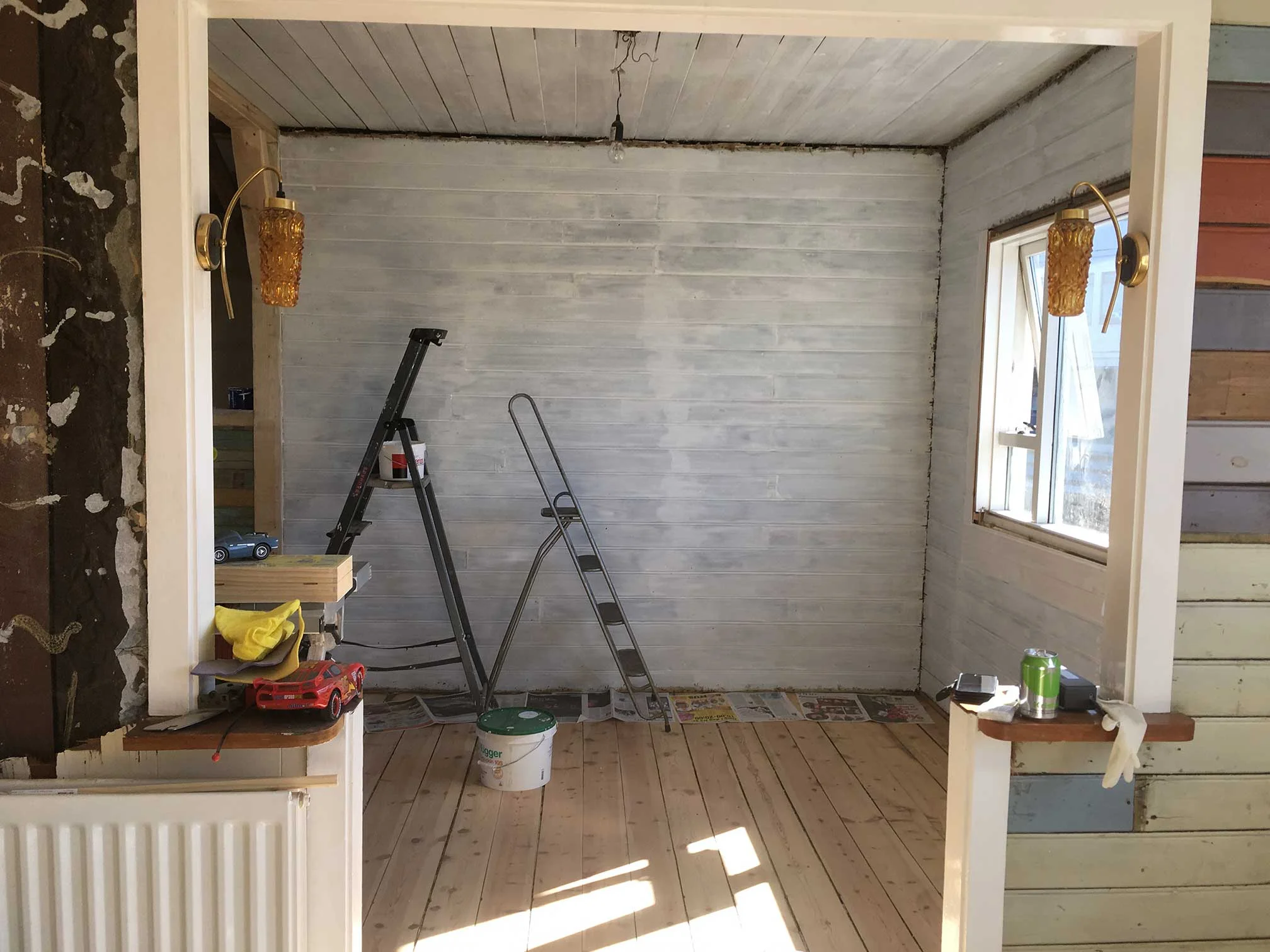 Eftir grunn og fyrir málningu