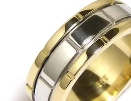 Quoting from a photo - a ring for the Tablelands