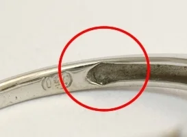 What to expect when you buy your engagement ring from a jewellery chain. Not good!
