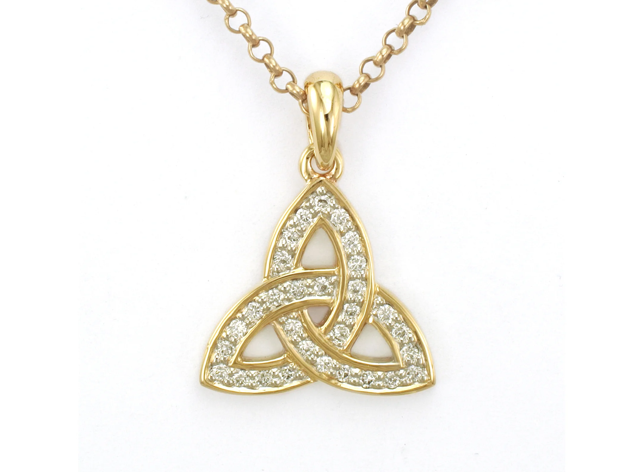 Diamond set Celtic Knot