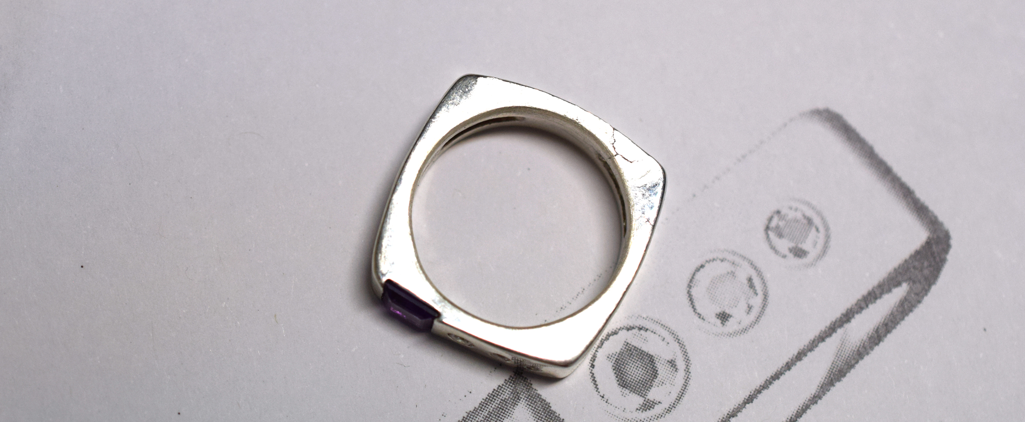 The draft ring cracked during resizing.
