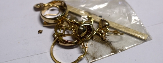 One of the regular bags of broken jewellery chain produce I see for recycling.