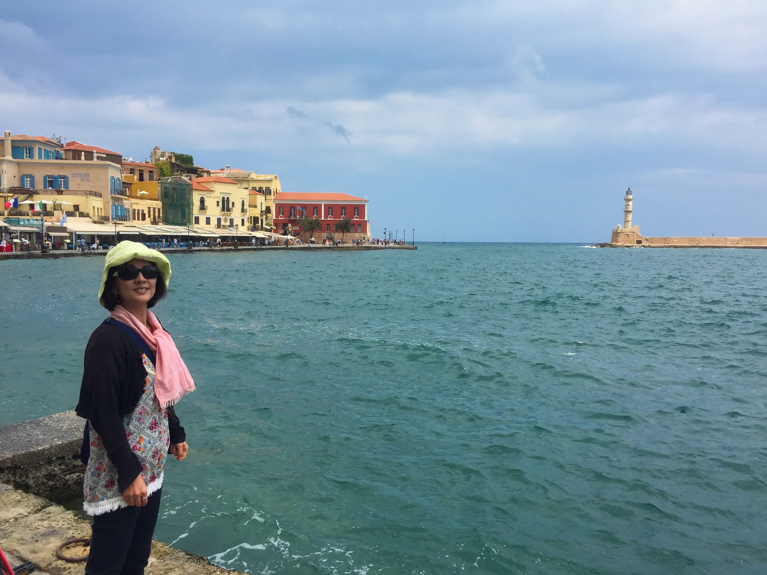 .. more of the famous harbour….
