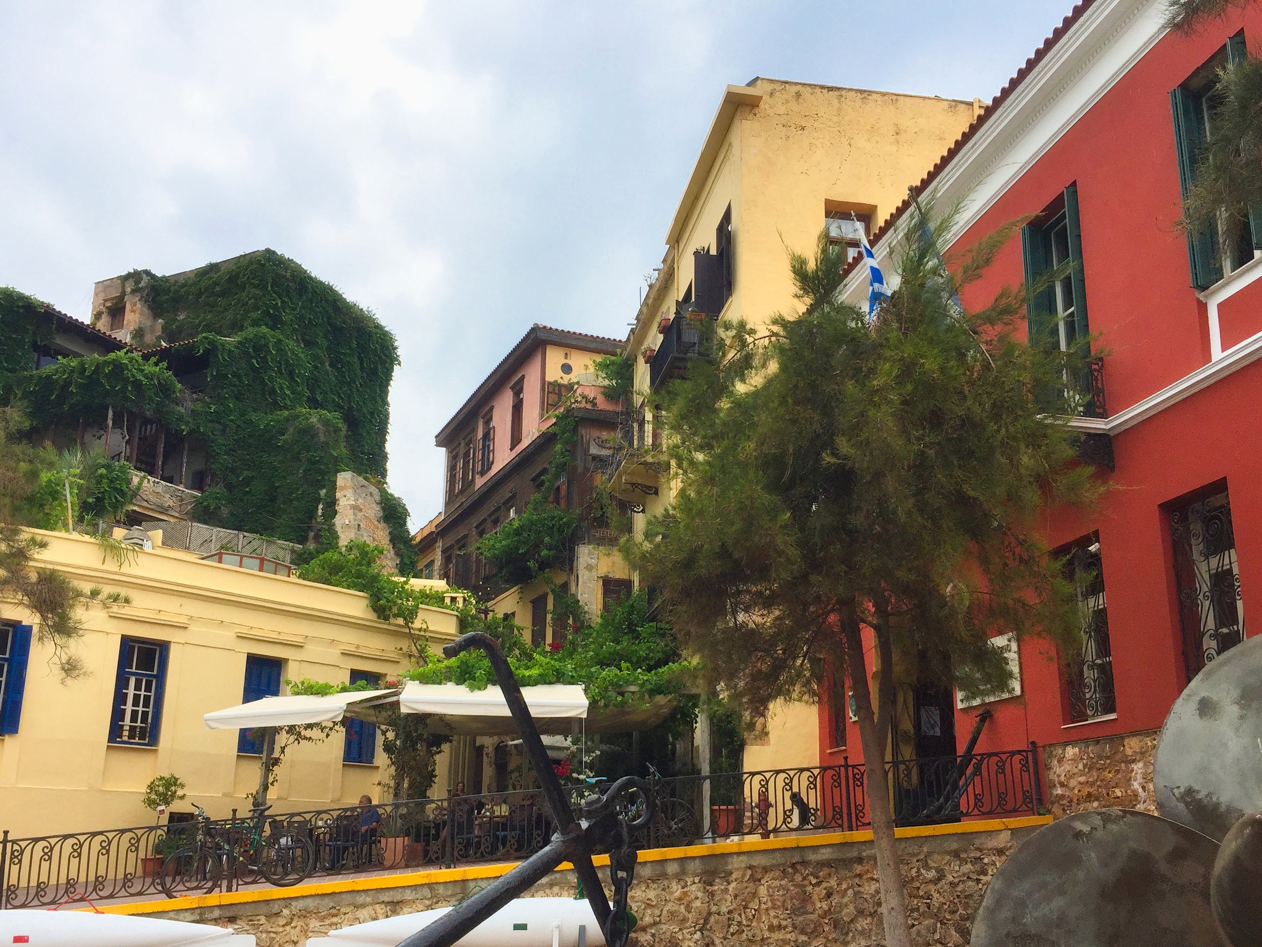 The buildings were all very colourful.