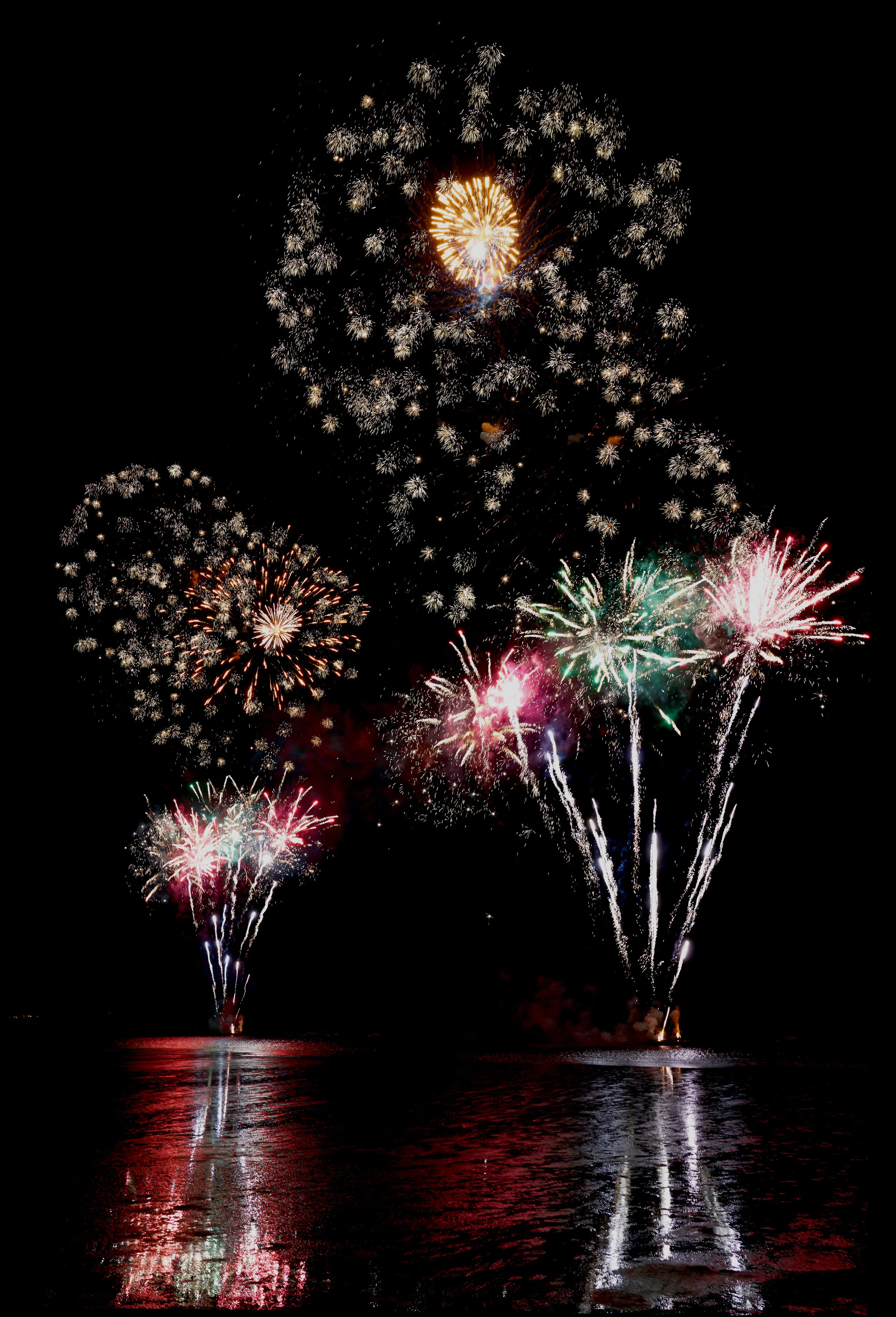 New Years Eve fireworks, Cairns Esplanade.