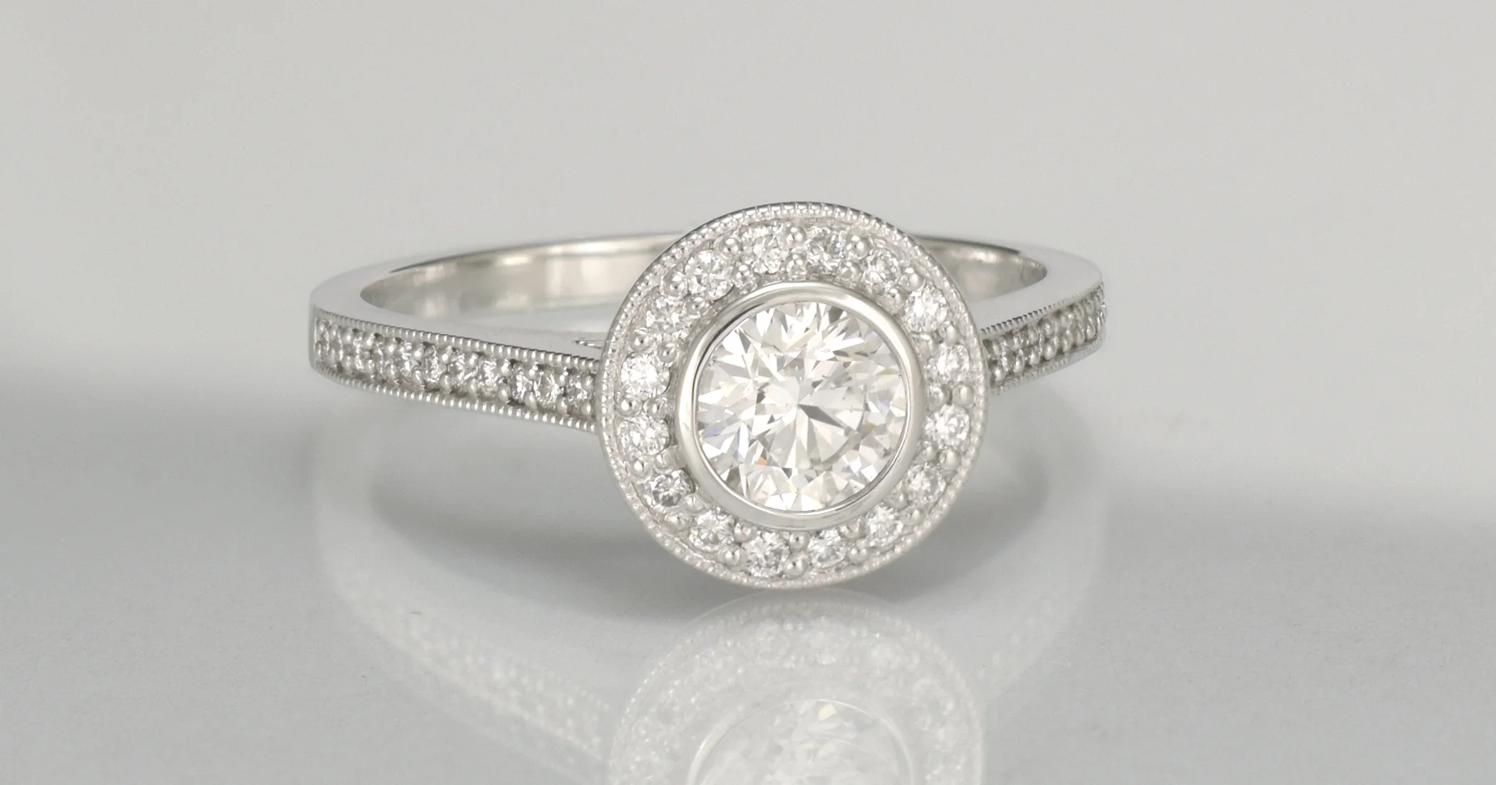Desired design but without the millgrain edge.
