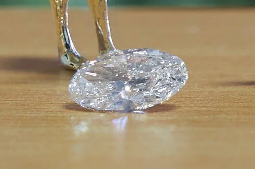 1.51 carat F colour Vs1 clarity diamond.