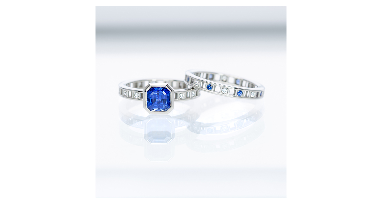 Pixel Dust engagement ring and wedding band