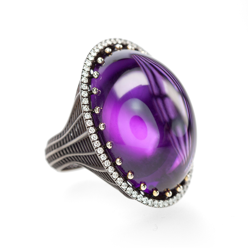 bouw Competitief gek Amethyst Cabochon Ring with White Diamonds — ROULE & CO • NEW YORK