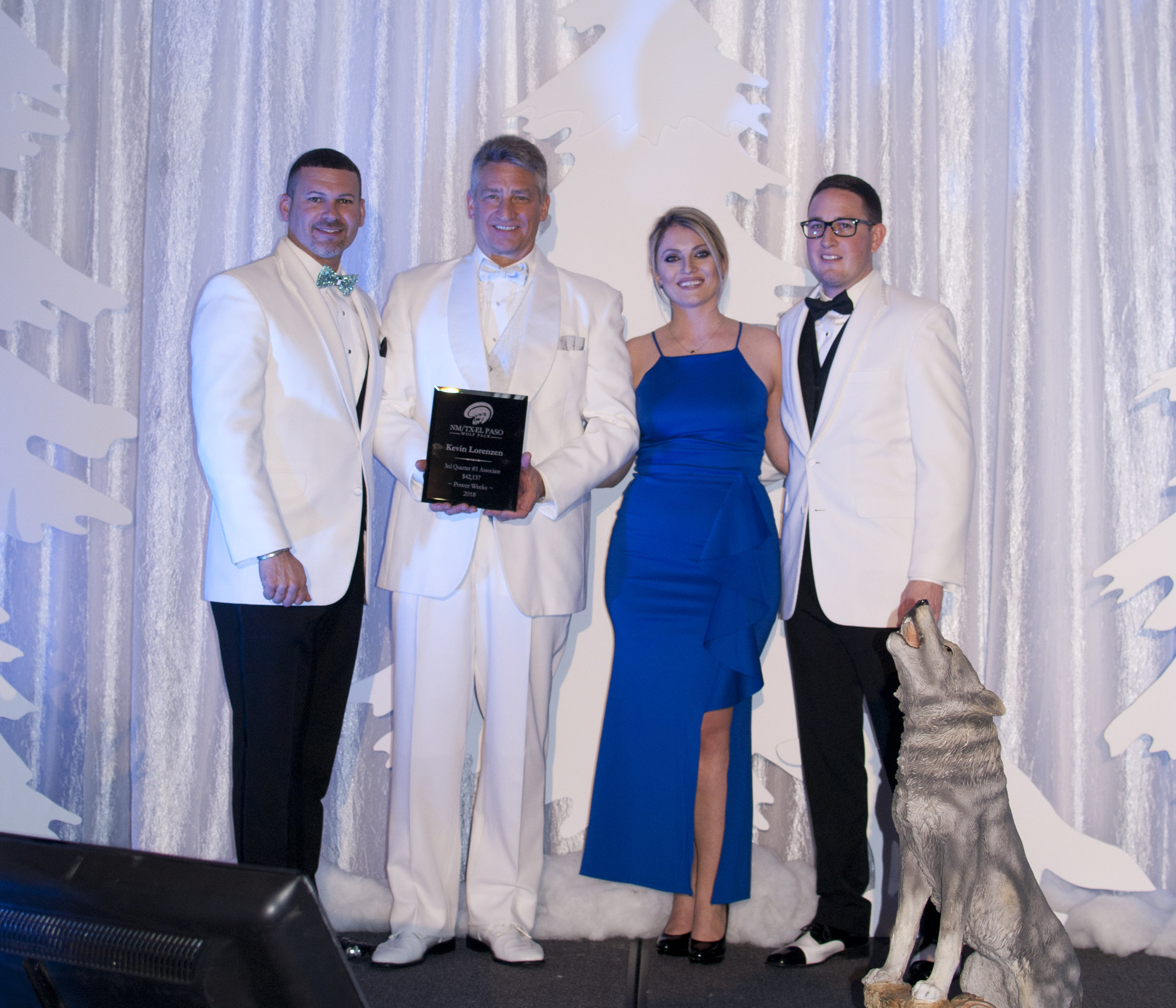 AFLAC_WINNERS+GUESTS_40.jpg
